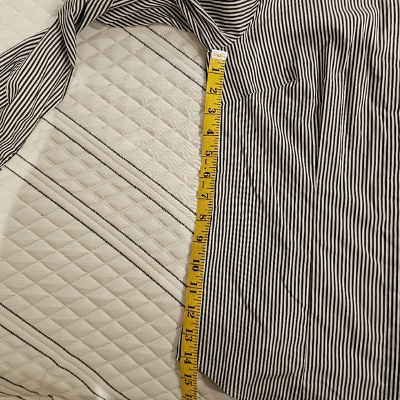 Striped black and white shirt WHBM Size 4 EUC - Picture 16 of 16